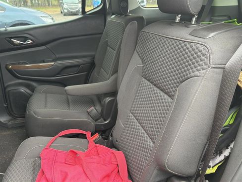 Used 2018 GMC Acadia SLE w/ Driver Alert Package I image 17