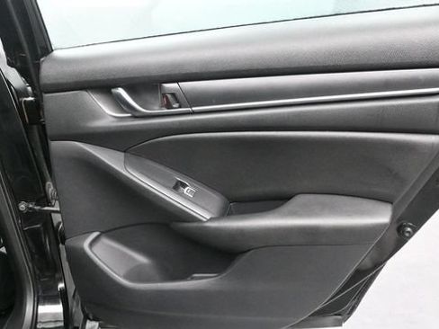 Used 2019 Honda Accord Sport image 12