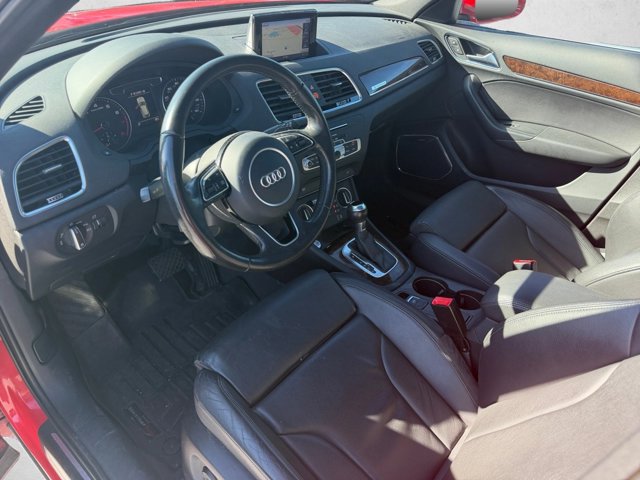 Used 2016 Audi Q3 2.0T Prestige w/ Prestige Package AWD/4WD image 3