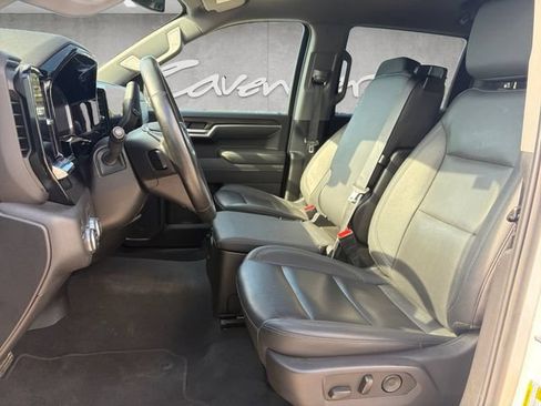 Used 2025 GMC Sierra 1500 SLT RWD image 19