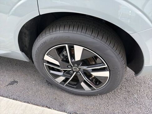 New 2026 Volvo XC60 B5 Plus w/ Climate Package AWD/4WD image 6