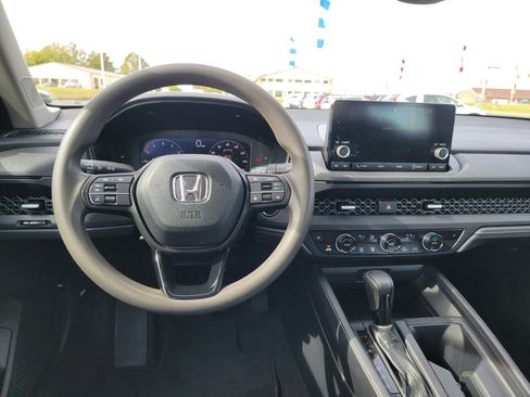 Certified 2023 Honda Accord EX image 23