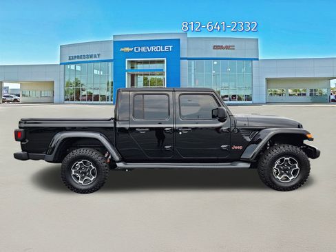 Used 2023 Jeep Gladiator Mojave w/ Trailer Tow Package image 8