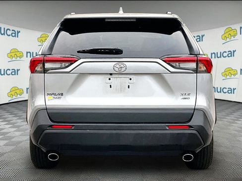 Used 2025 Toyota RAV4 XLE AWD/4WD image 5