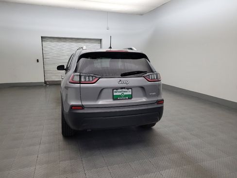 Used 2020 Jeep Cherokee Latitude FWD image 6