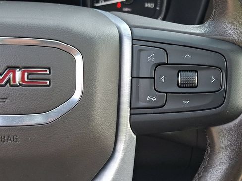 Certified 2021 GMC Yukon SLT w/ SLT Premium Package AWD/4WD image 23