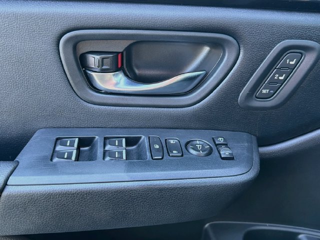Used 2023 Honda Pilot TrailSport image 10