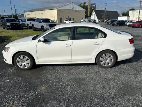 Used 2014 Volkswagen Jetta SE FWD image 4