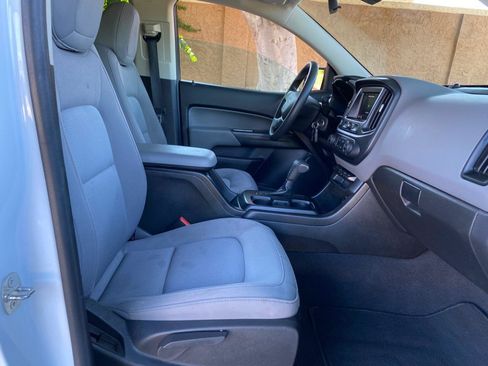 Used 2020 Chevrolet Colorado W/T w/ WT Convenience Package AWD/4WD image 47