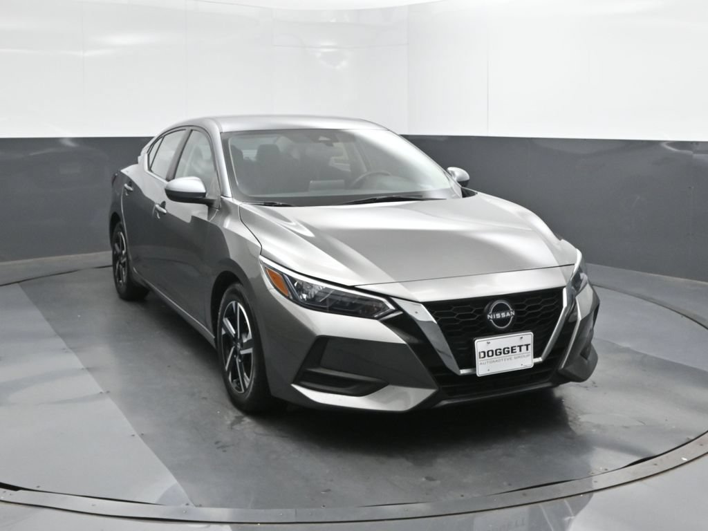 Used 2024 Nissan Sentra SV FWD image 17