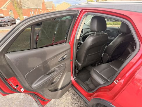 Used 2017 Buick Encore Premium image 12