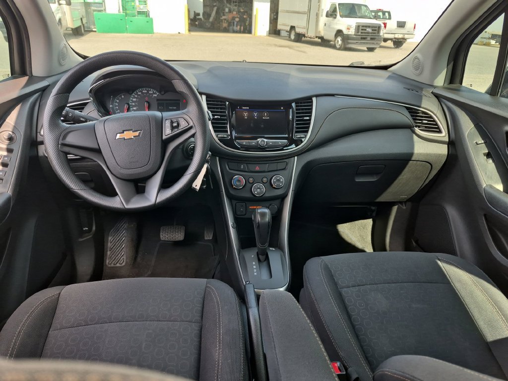 Used 2020 Chevrolet Trax LS FWD image 26