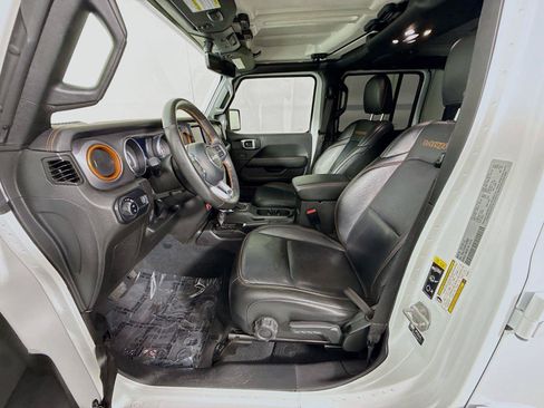 Used 2023 Jeep Gladiator Mojave w/ LED Lighting Group AWD/4WD image 2