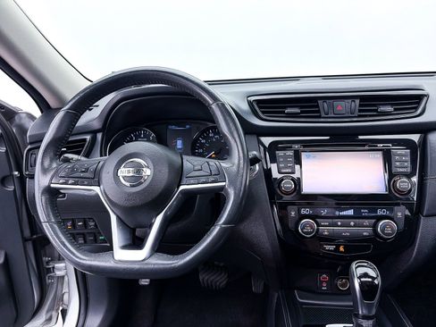 Used 2017 Nissan Rogue SL w/ SL Premium Package AWD/4WD image 3