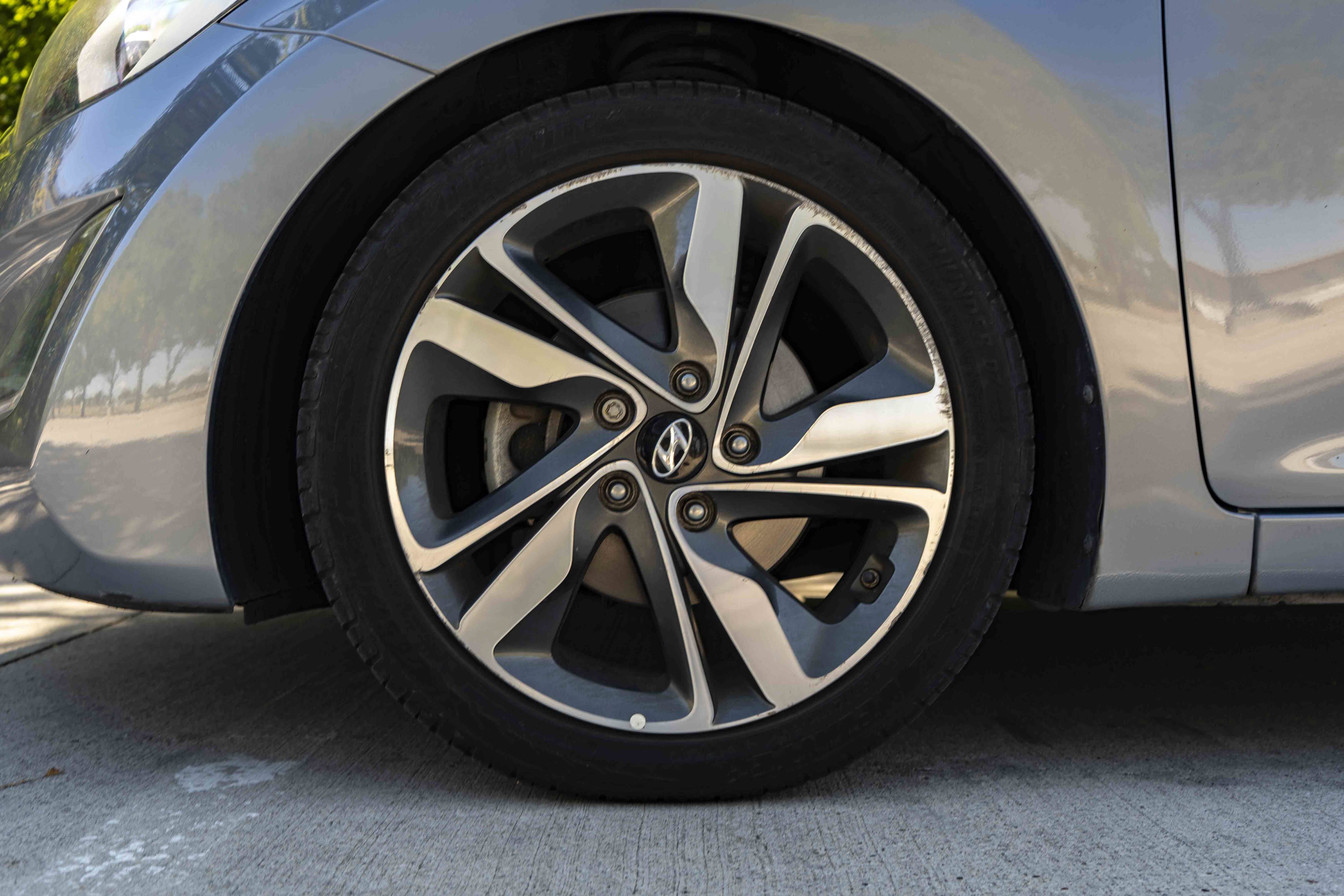 Used 2016 Hyundai Elantra Limited FWD image 14