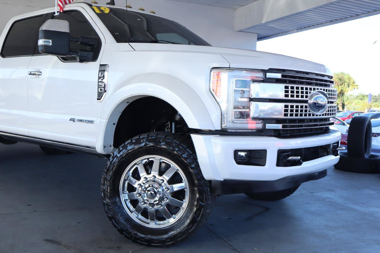 Used 2019 Ford F450 Platinum w/ Platinum Ultimate Package AWD/4WD image 2