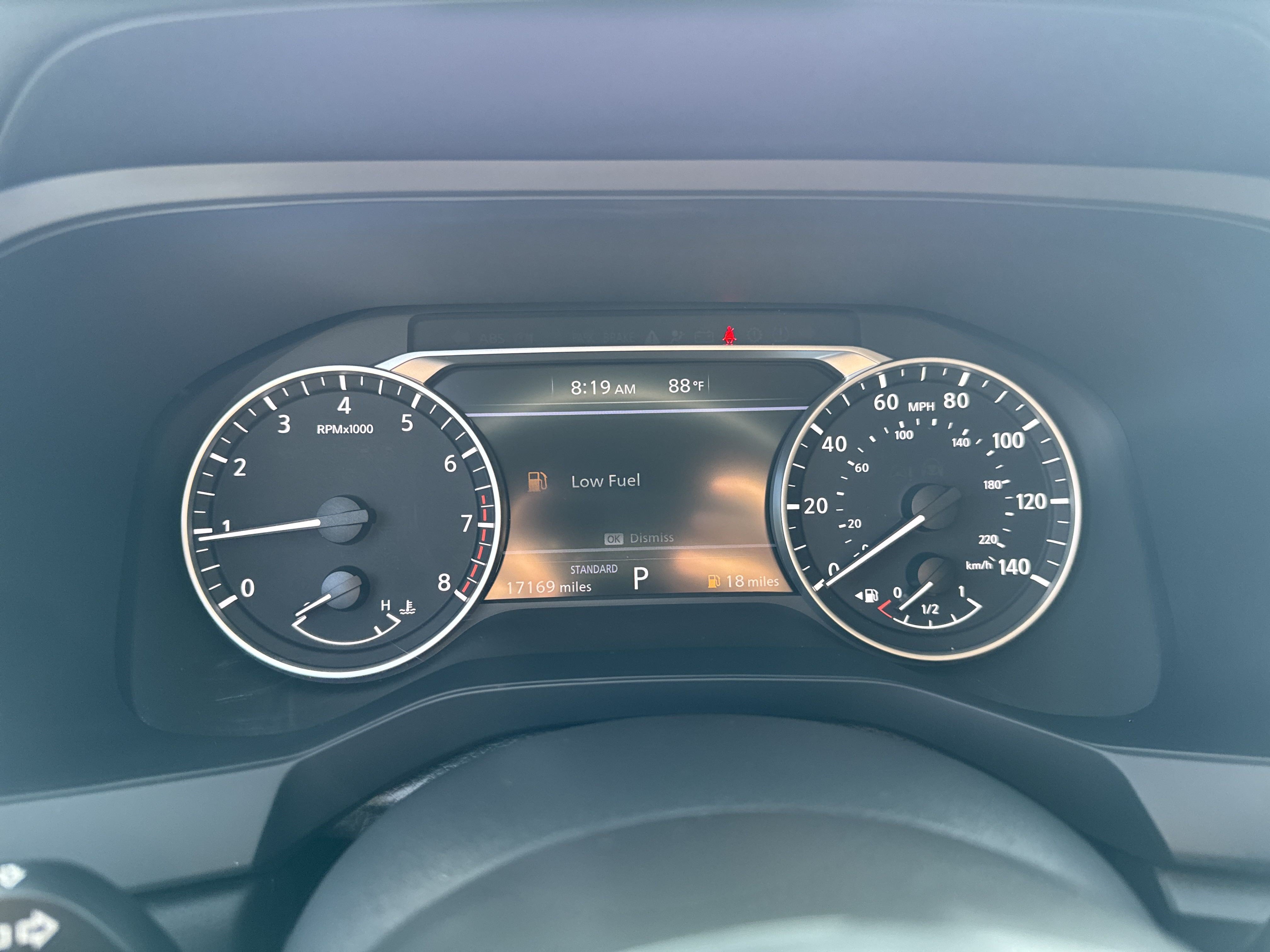 Used 2024 Nissan Pathfinder S FWD image 17