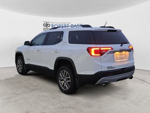 Used 2017 GMC Acadia SLE image 3