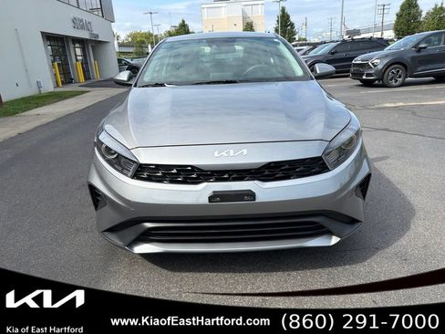 Used 2023 Kia Forte LXS FWD image 4
