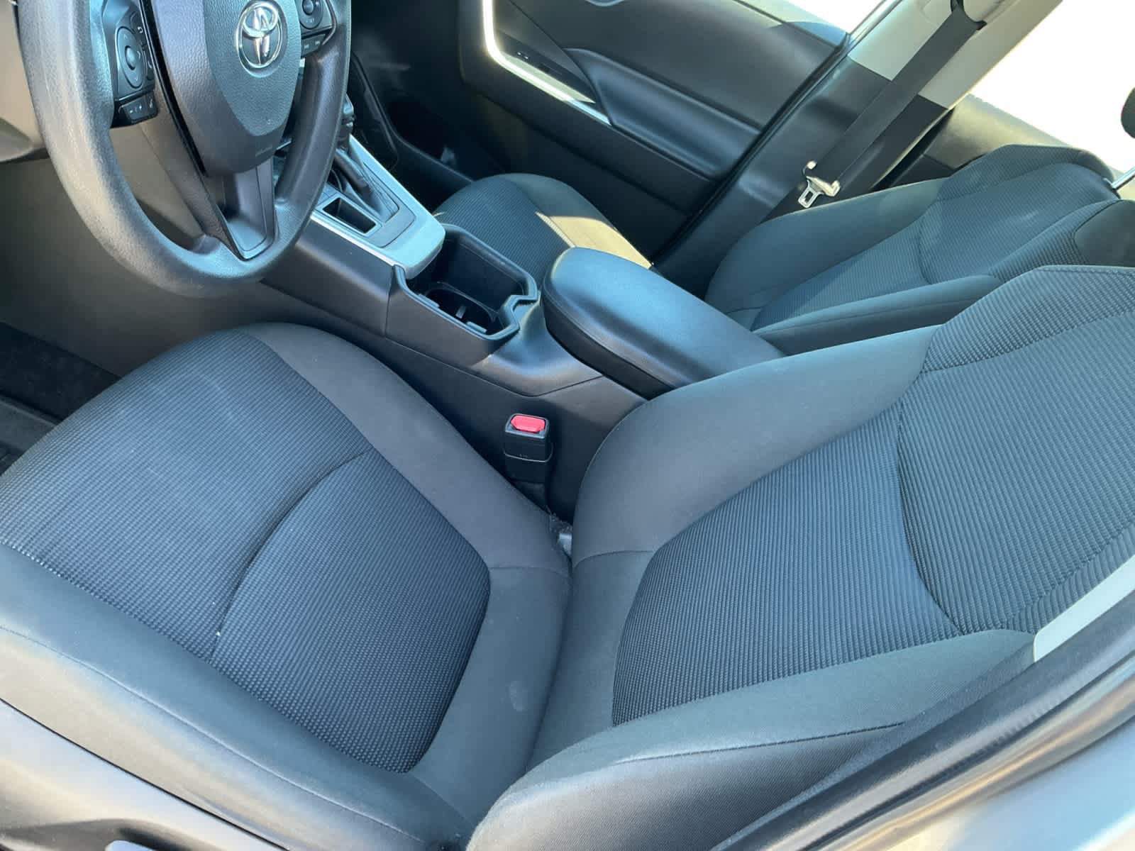 Used 2024 Toyota RAV4 LE AWD/4WD image 9