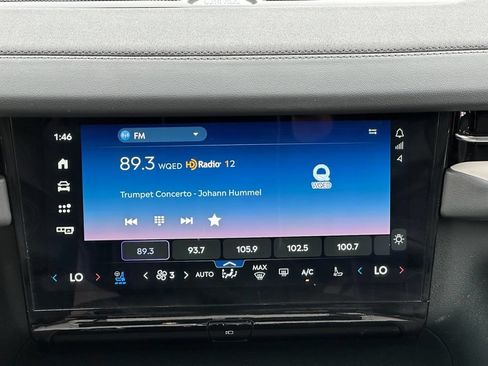 New 2025 Lincoln Navigator Reserve AWD/4WD image 12