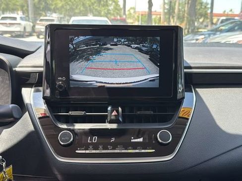 Used 2023 Toyota Corolla LE FWD image 23