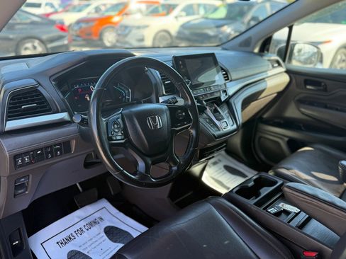 Used 2018 Honda Odyssey Touring image 17