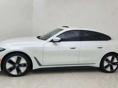 Used 2025 BMW i4 xDrive40i w/ Premium Package image 3