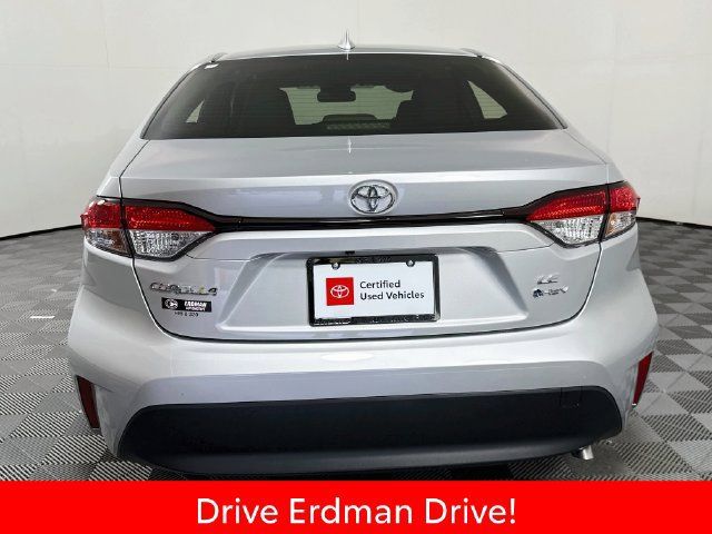 Certified 2026 Toyota Corolla LE FWD image 21
