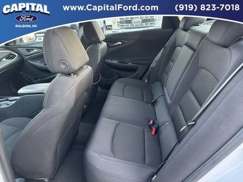Used 2024 Chevrolet Malibu LT image 16
