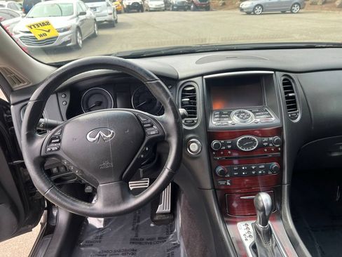 Used 2016 INFINITI QX50 AWD w/ Technology Package image 18