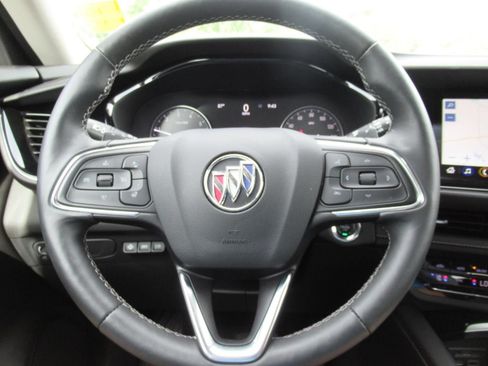 Used 2023 Buick Envision Avenir FWD image 24