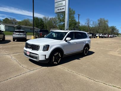 Used 2025 Kia Telluride S