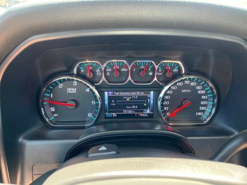Used 2018 Chevrolet Silverado 1500 LT w/ LT Eassist Package AWD/4WD image 23