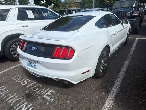 Used 2017 Ford Mustang Coupe RWD image 6