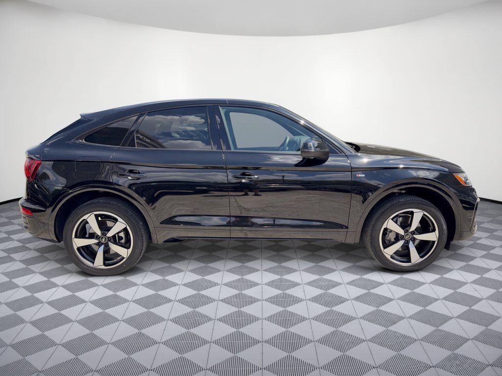 Used 2023 Audi Q5 2.0T Premium Plus w/ Premium Plus Package AWD/4WD image 8