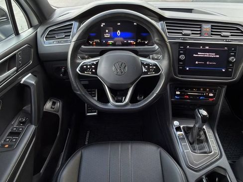 Used 2024 Volkswagen Tiguan SE R-Line FWD image 10