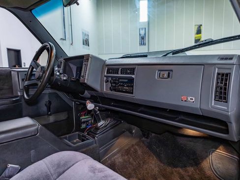 Used 1993 Chevrolet S10 Pickup 2WD Extended Cab image 31
