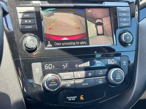 Used 2021 Nissan Rogue Sport SL w/ Premium Package FWD image 24