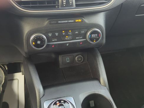 Used 2020 Ford Escape SEL image 20