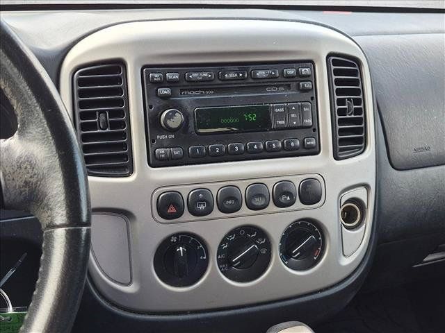 Used 2005 Ford Escape Limited FWD image 11