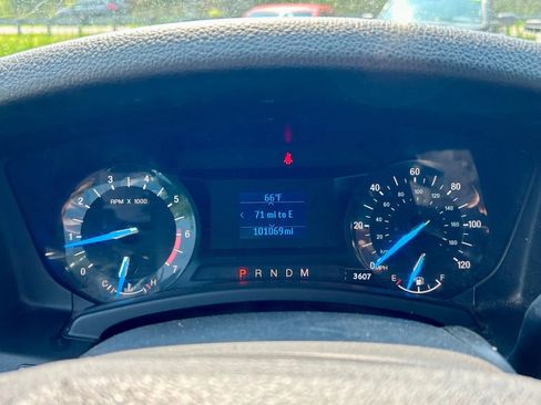 Used 2016 Ford Expedition XL image 17