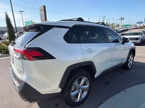 Used 2021 Toyota RAV4 Limited AWD/4WD image 10