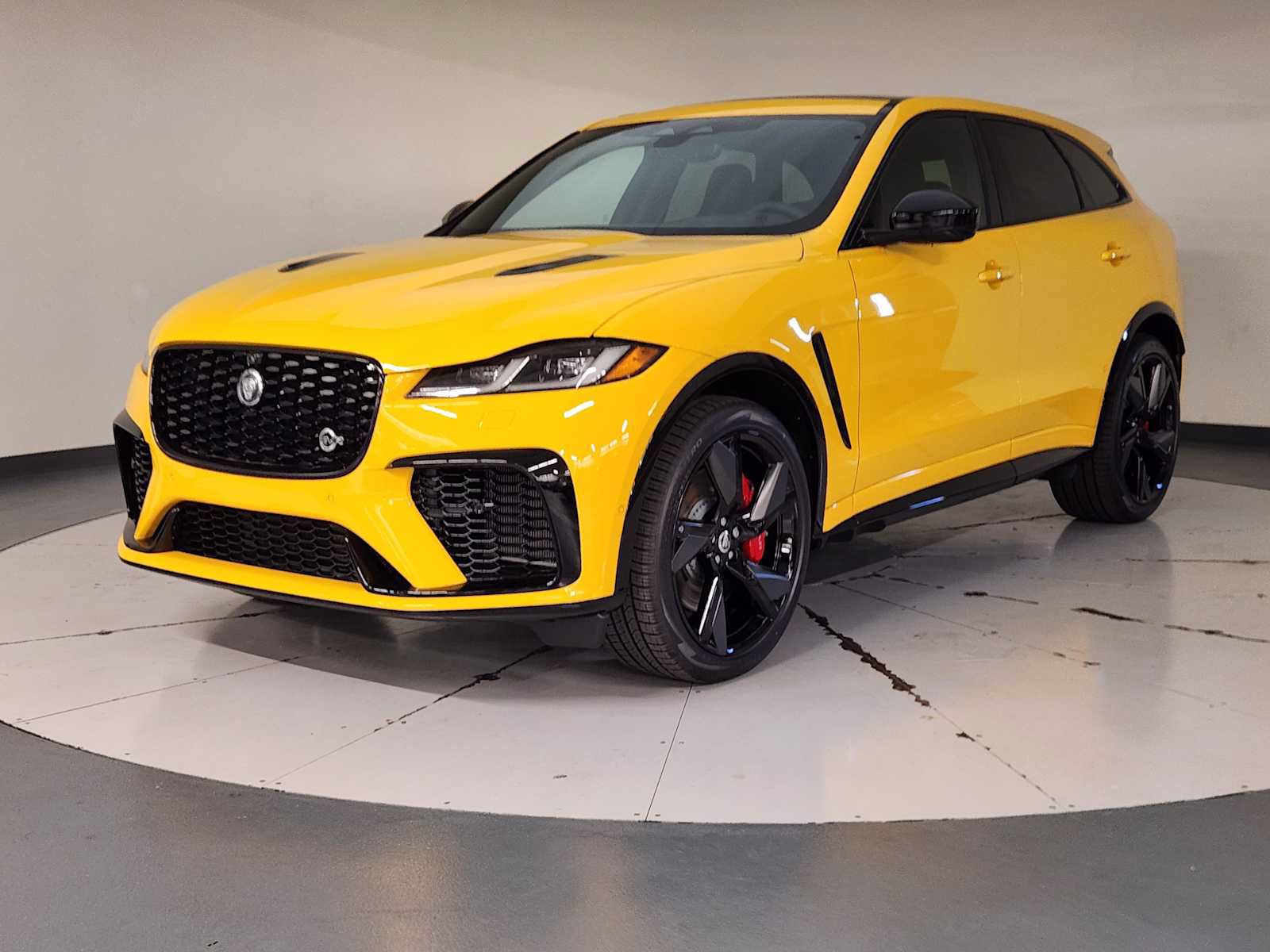 New 2026 Jaguar F-PACE SVR 575 Edition AWD/4WD image 1