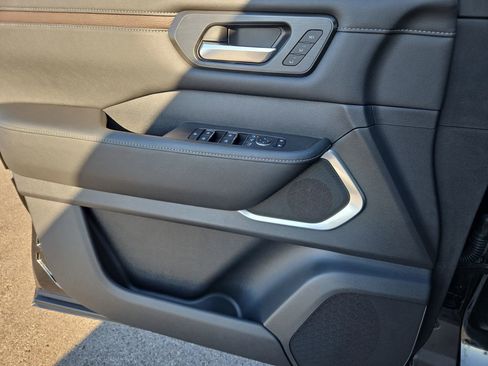 New 2026 Nissan Armada Platinum AWD/4WD image 11