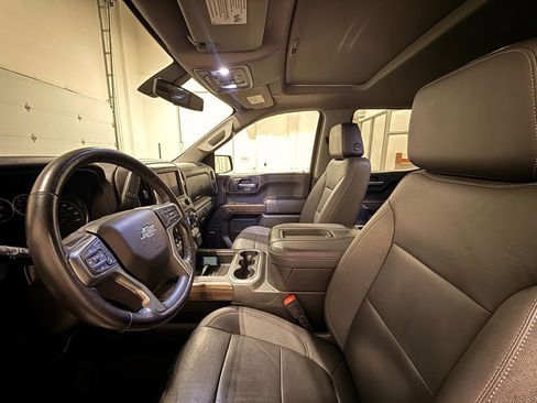 Used 2021 Chevrolet Silverado 1500 LT Trail Boss w/ Convenience Package II image 17