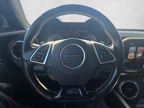 Used 2017 Chevrolet Camaro LT w/ Technology Package image 15