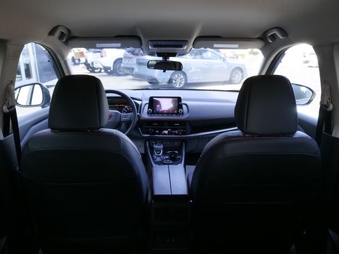 Certified 2026 Nissan Rogue SV AWD/4WD image 15