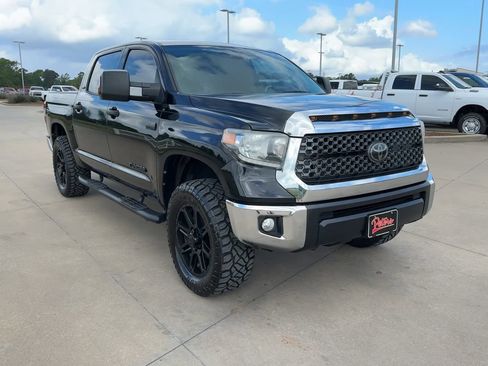 Used 2020 Toyota Tundra SR5 AWD/4WD image 9