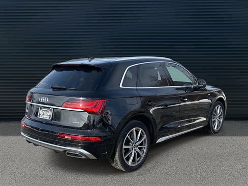 Used 2021 Audi Q5 e Premium Plus w/ Premium Plus Package image 5